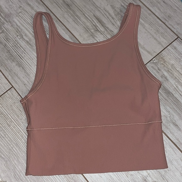 Power Pivot Tank - Picture 2 of 3